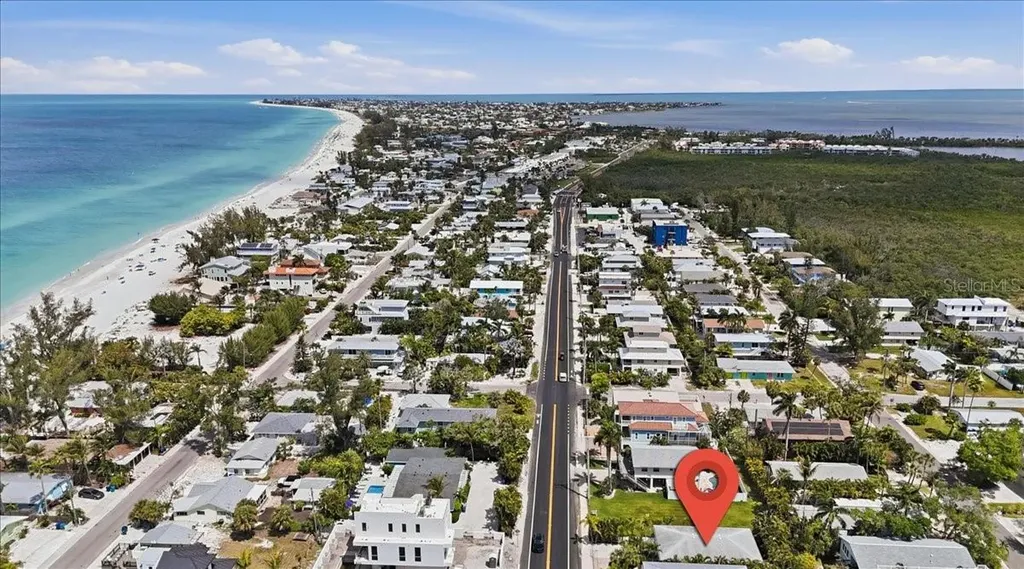 2811 Gulf Drive Holmes Beach FL 34217