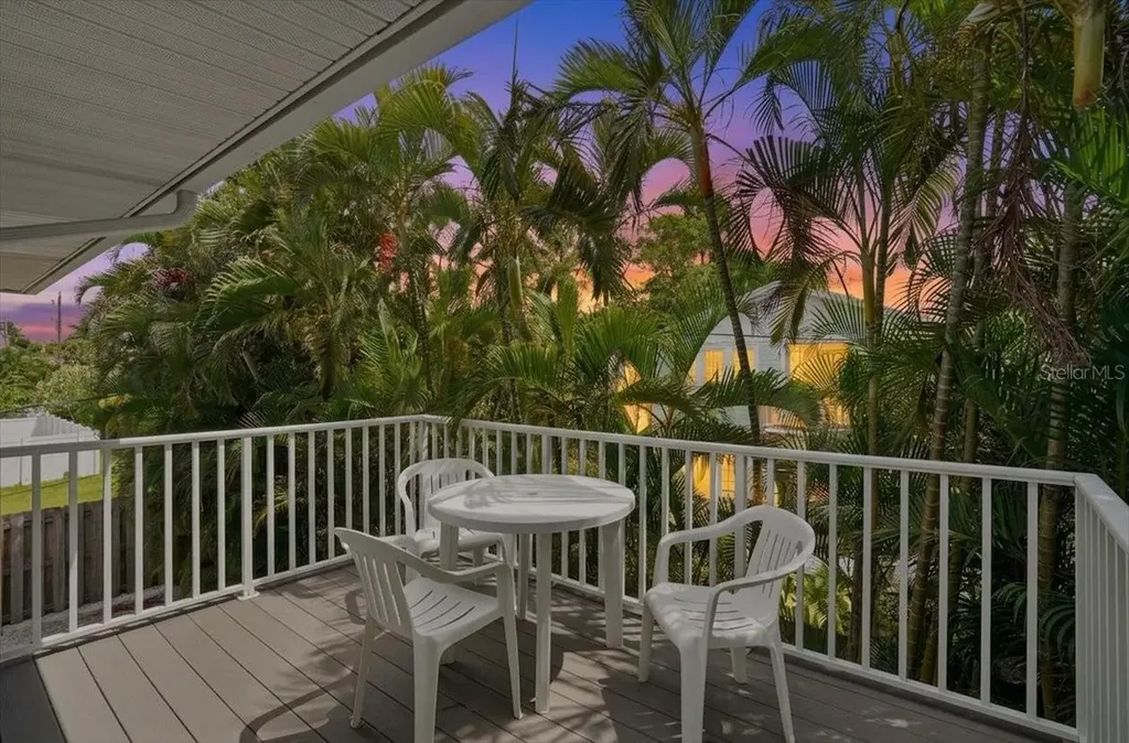 2811 Gulf Drive Holmes Beach FL 34217