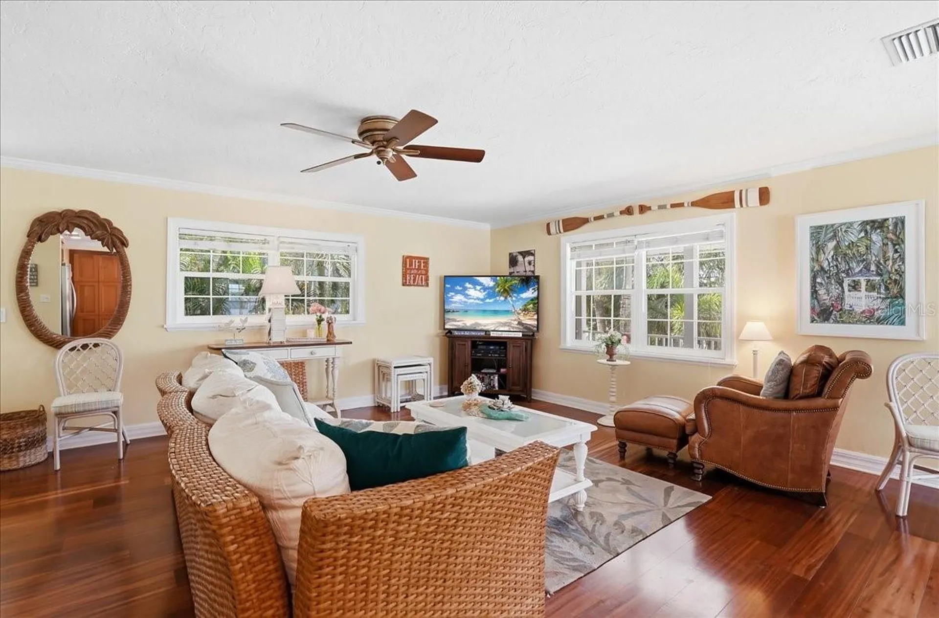 2811 Gulf Drive Holmes Beach FL 34217