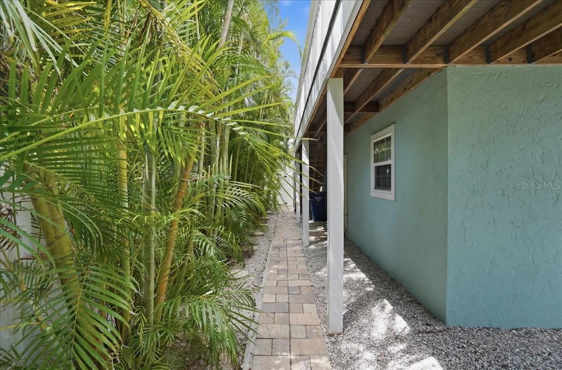 2811 Gulf Drive Holmes Beach FL 34217