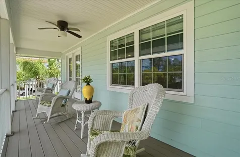 2811 Gulf Drive Holmes Beach FL 34217