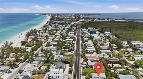 2811 Gulf Drive Holmes Beach FL 34217