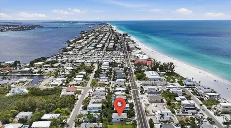 2811 Gulf Drive Holmes Beach FL 34217
