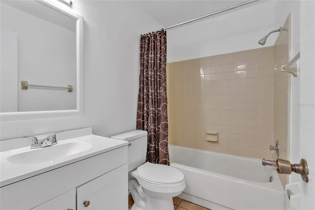 4838 S Semoran Boulevard Orlando FL 32822