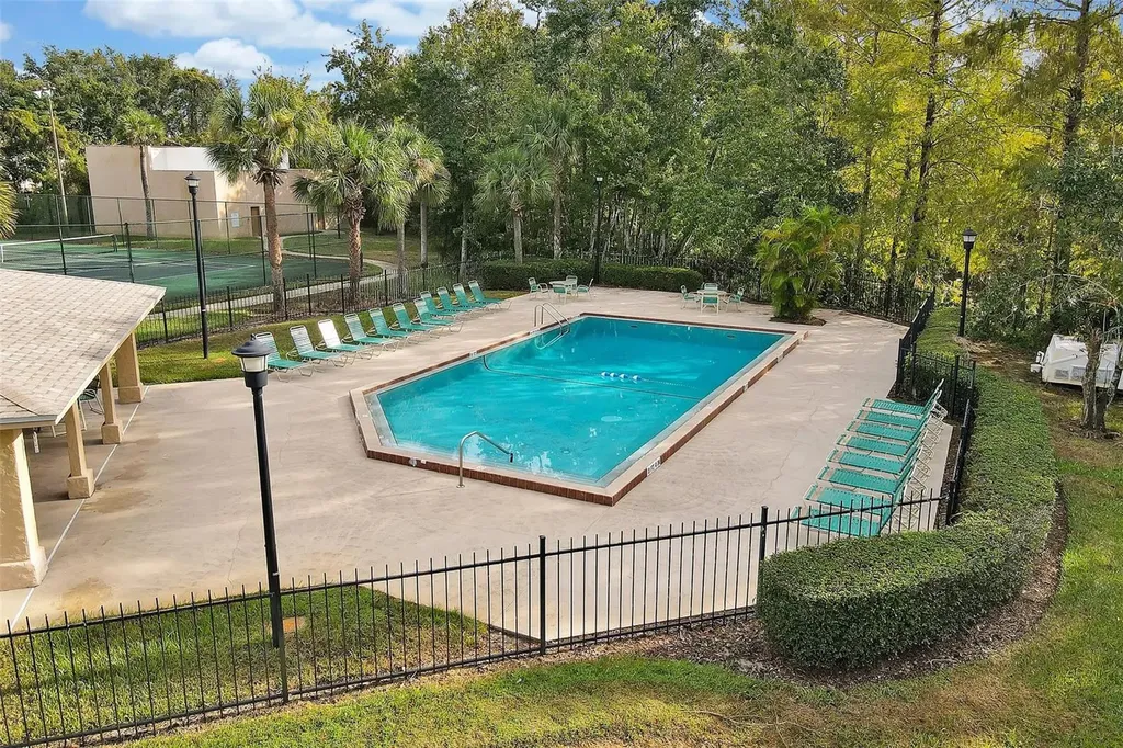 4838 S Semoran Boulevard Orlando FL 32822