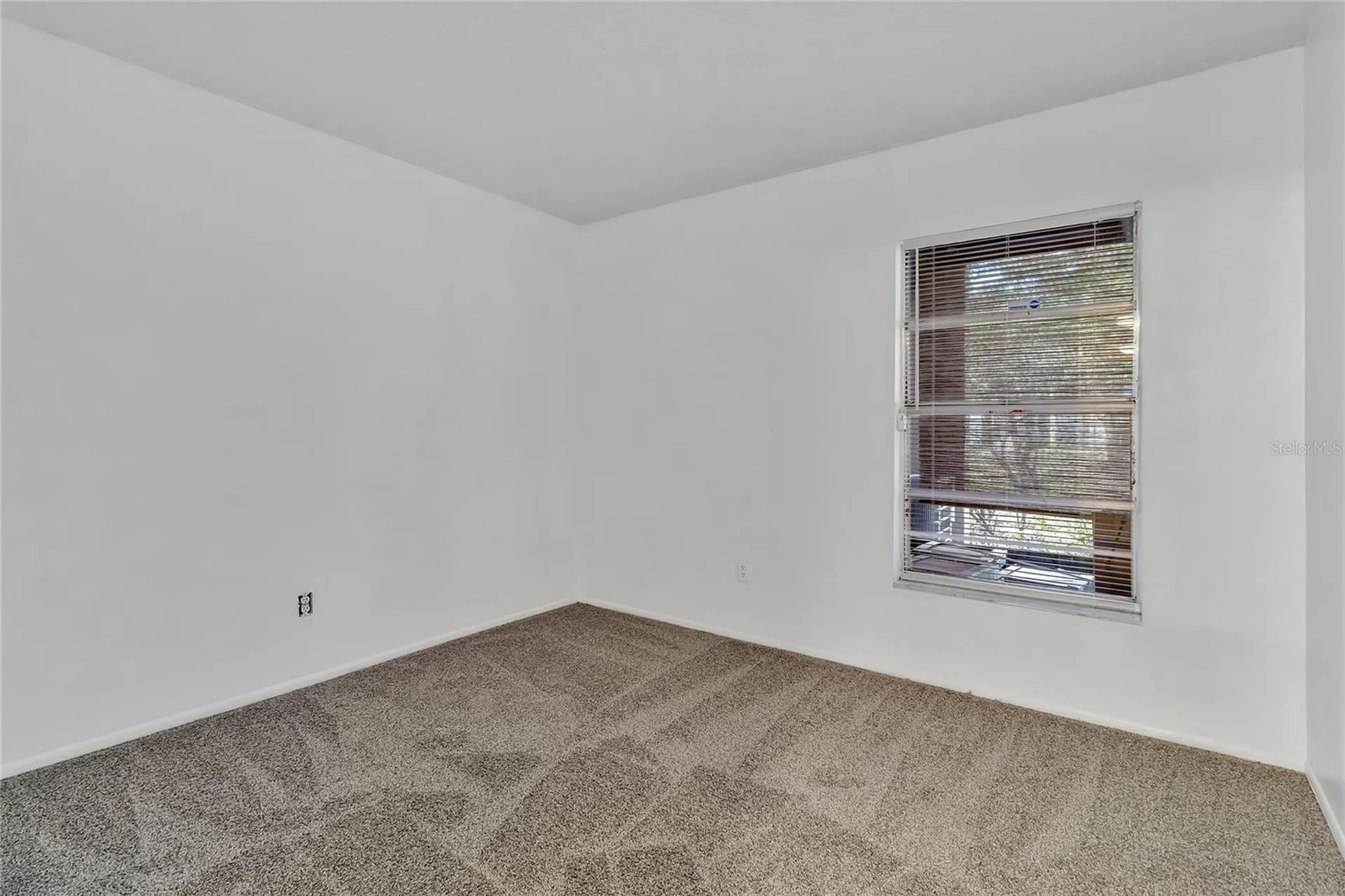 4838 S Semoran Boulevard Orlando FL 32822