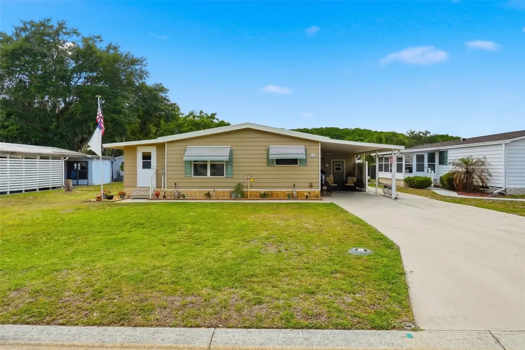 111 Winterberry Avenue Wildwood FL 34785