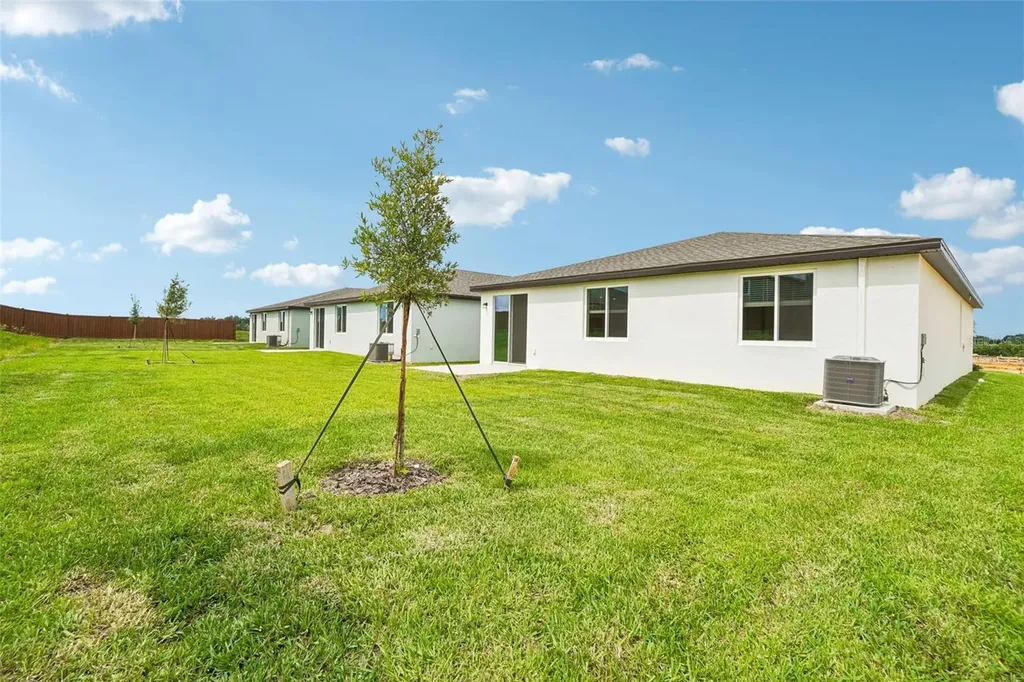 12574 Hourglass Way Dade City FL 33525