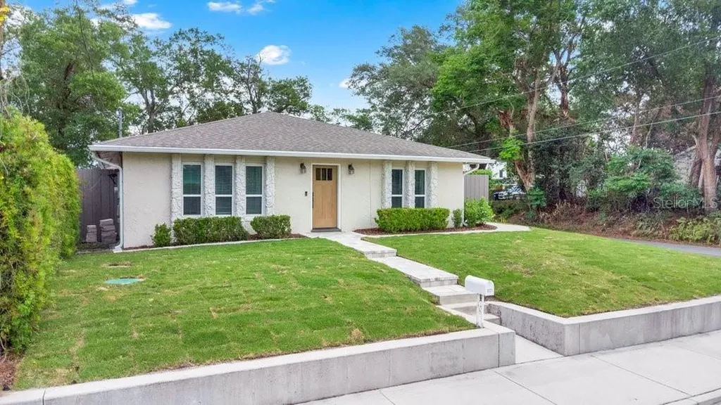 3221 Martin Street Orlando FL 32806