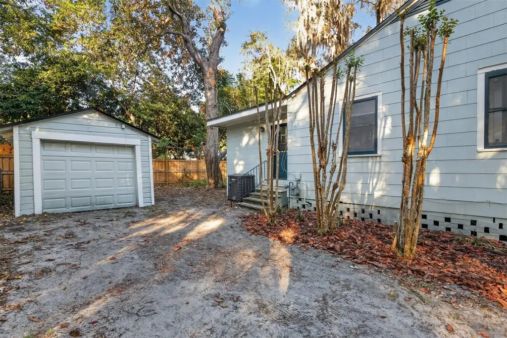 914 NE 6th Avenue Gainesville FL 32601