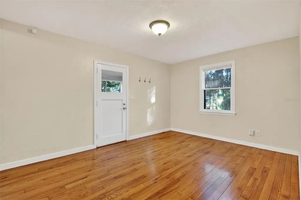 914 NE 6th Avenue Gainesville FL 32601