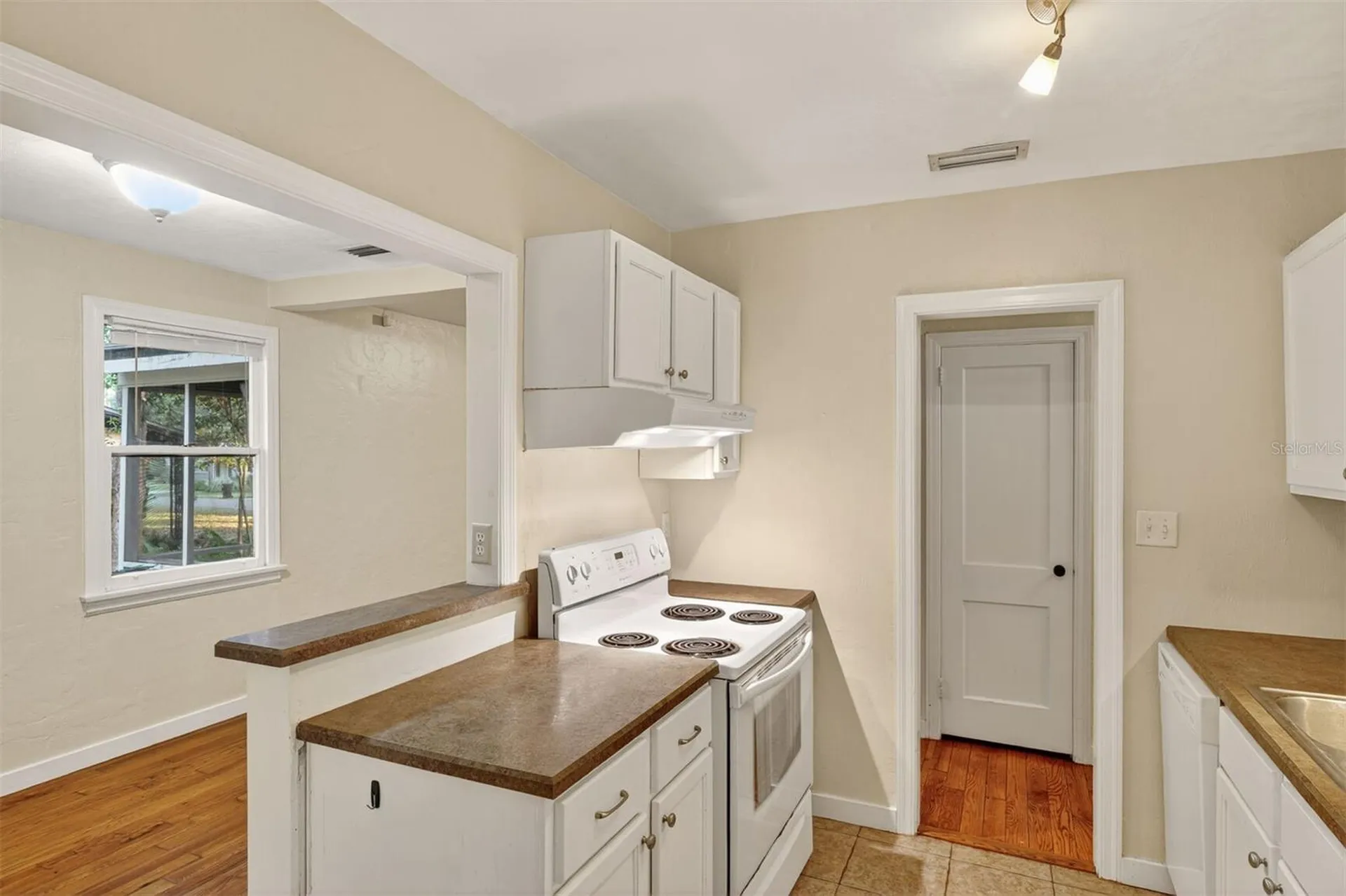 914 NE 6th Avenue Gainesville FL 32601