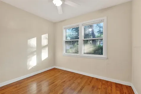 914 NE 6th Avenue Gainesville FL 32601