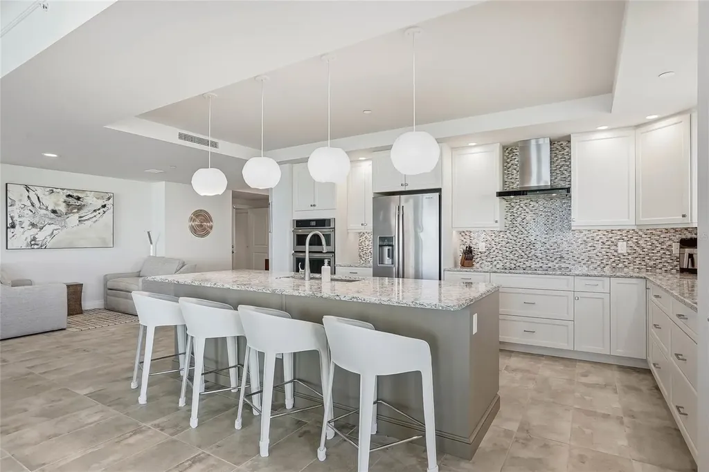650 Collany Road Tierra Verde FL 33715