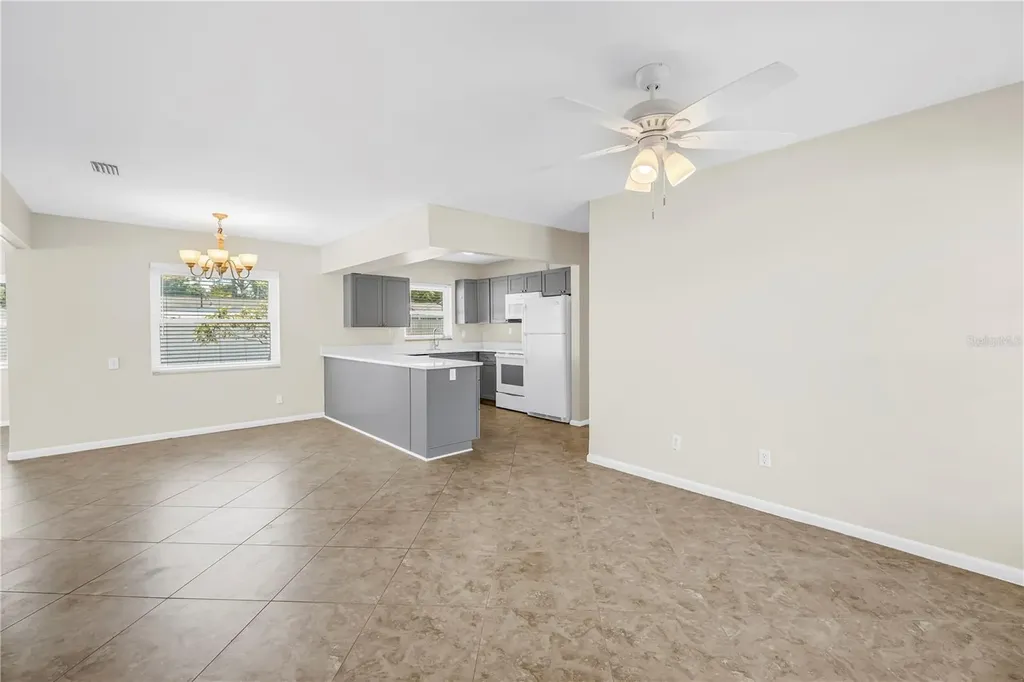 7145 16th Street N St Petersburg FL 33702