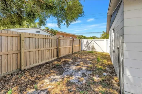 7145 16th Street N St Petersburg FL 33702