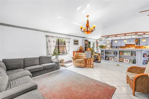 216 16th Avenue SE St Petersburg FL 33701