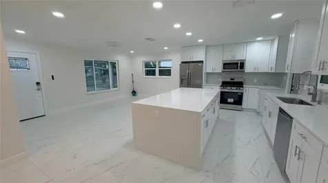 3727 Overlook Drive NE St Petersburg FL 33703
