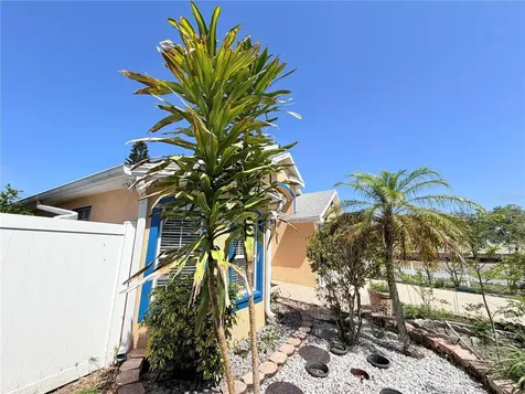 1150 Oakwood Drive Dunedin FL 34698