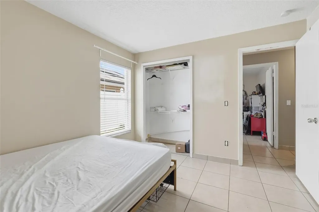 140 Seabreeze Circle Kissimmee FL 34743