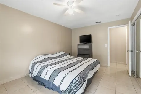 140 Seabreeze Circle Kissimmee FL 34743