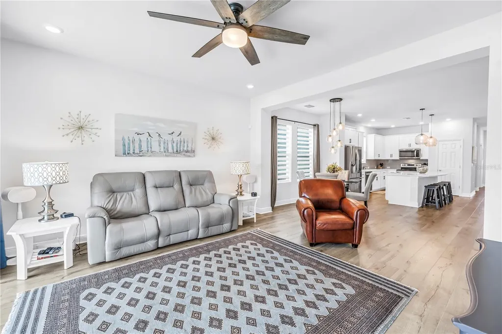 8217 Trimbelle Parrish FL 34219
