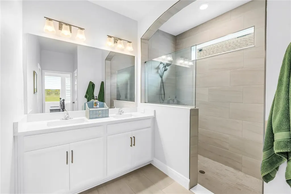 8217 Trimbelle Parrish FL 34219