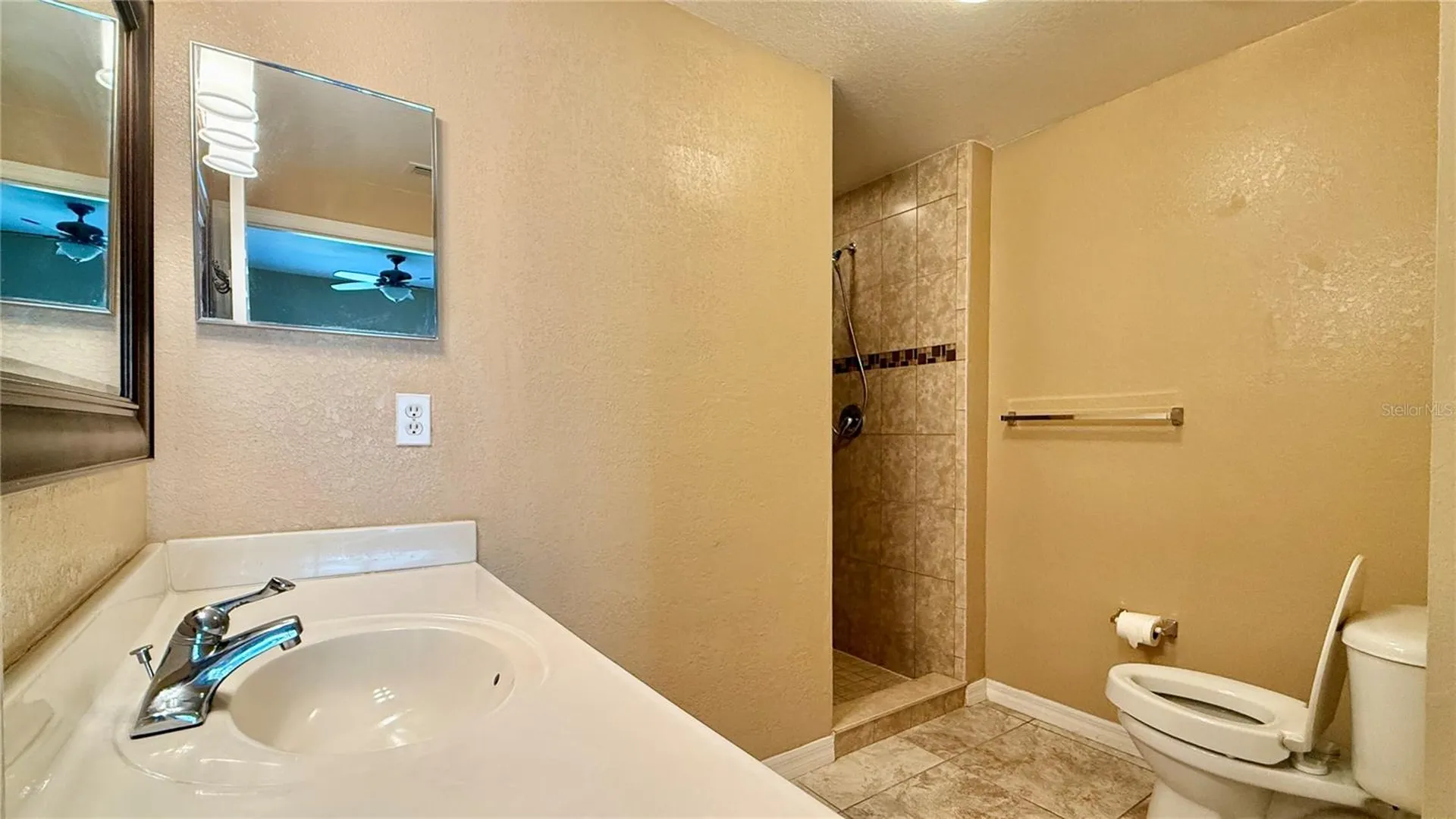 4005 San Sabastian Drive Kissimmee FL 34741