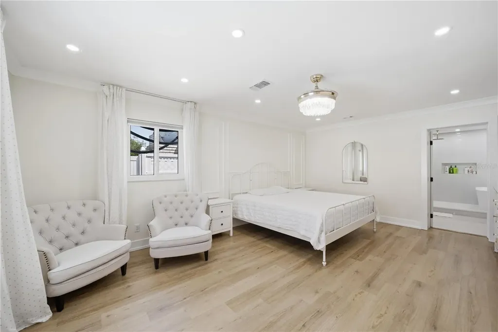 1057 Willis Avenue Sarasota FL 34232