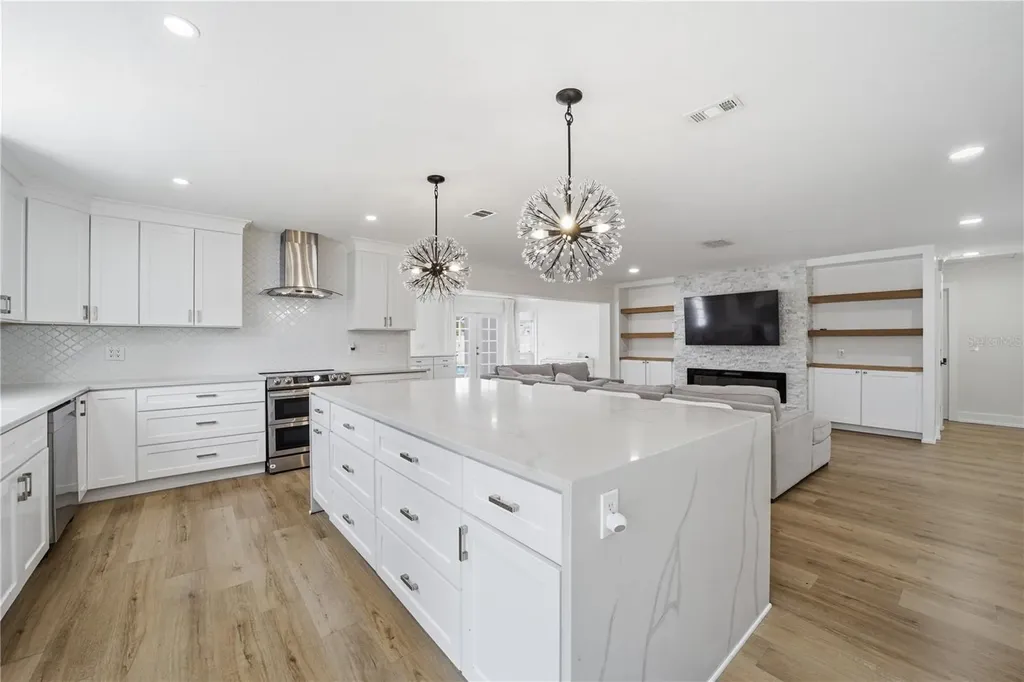 1057 Willis Avenue Sarasota FL 34232