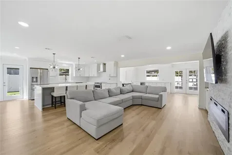 1057 Willis Avenue Sarasota FL 34232