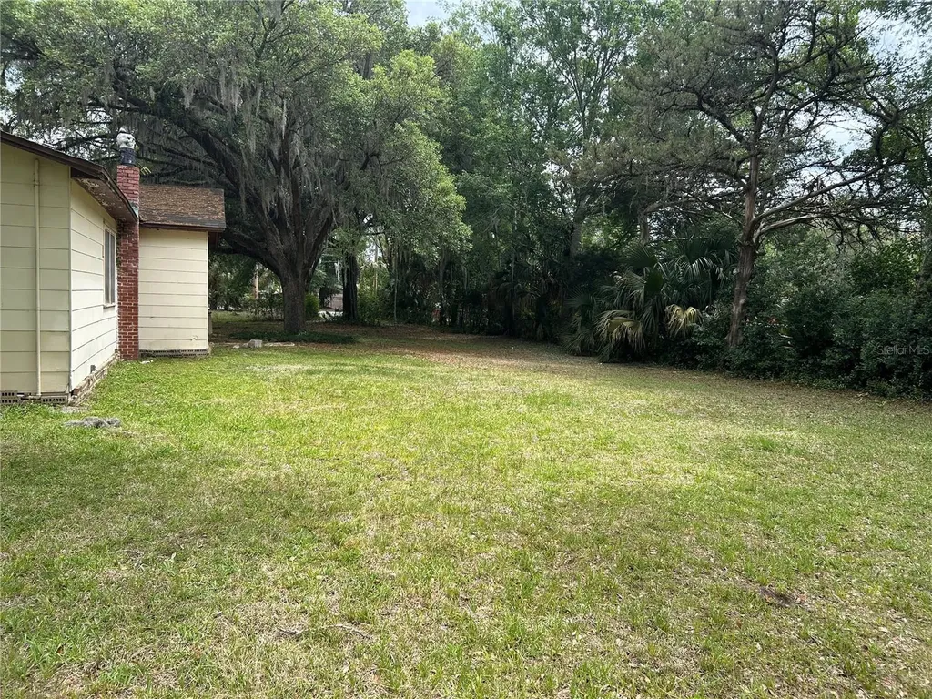 2242 NW 1st Avenue Ocala FL 34475
