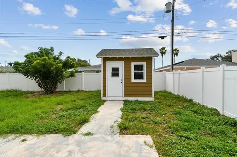10931 Hammock Drive Largo FL 33774