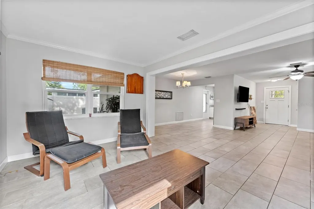 1465 Joel Lane Clearwater FL 33755