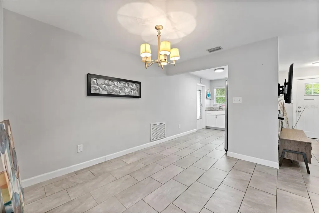 1465 Joel Lane Clearwater FL 33755