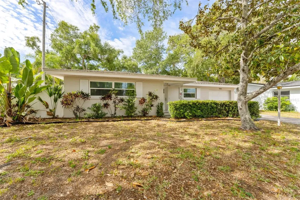 1465 Joel Lane Clearwater FL 33755