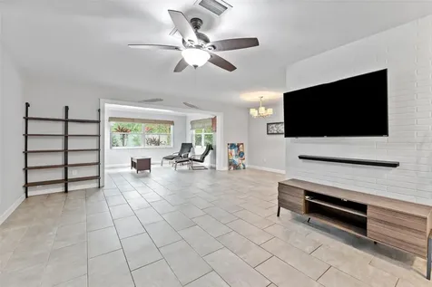 1465 Joel Lane Clearwater FL 33755