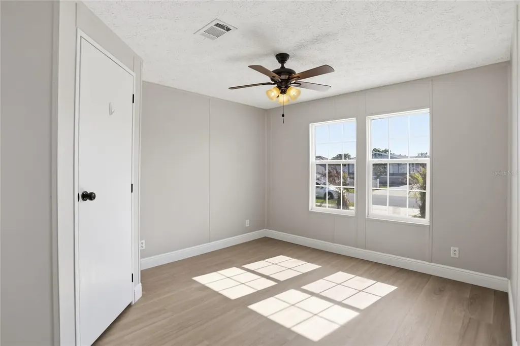 3204 Silver Lake Court Kissimmee FL 34744
