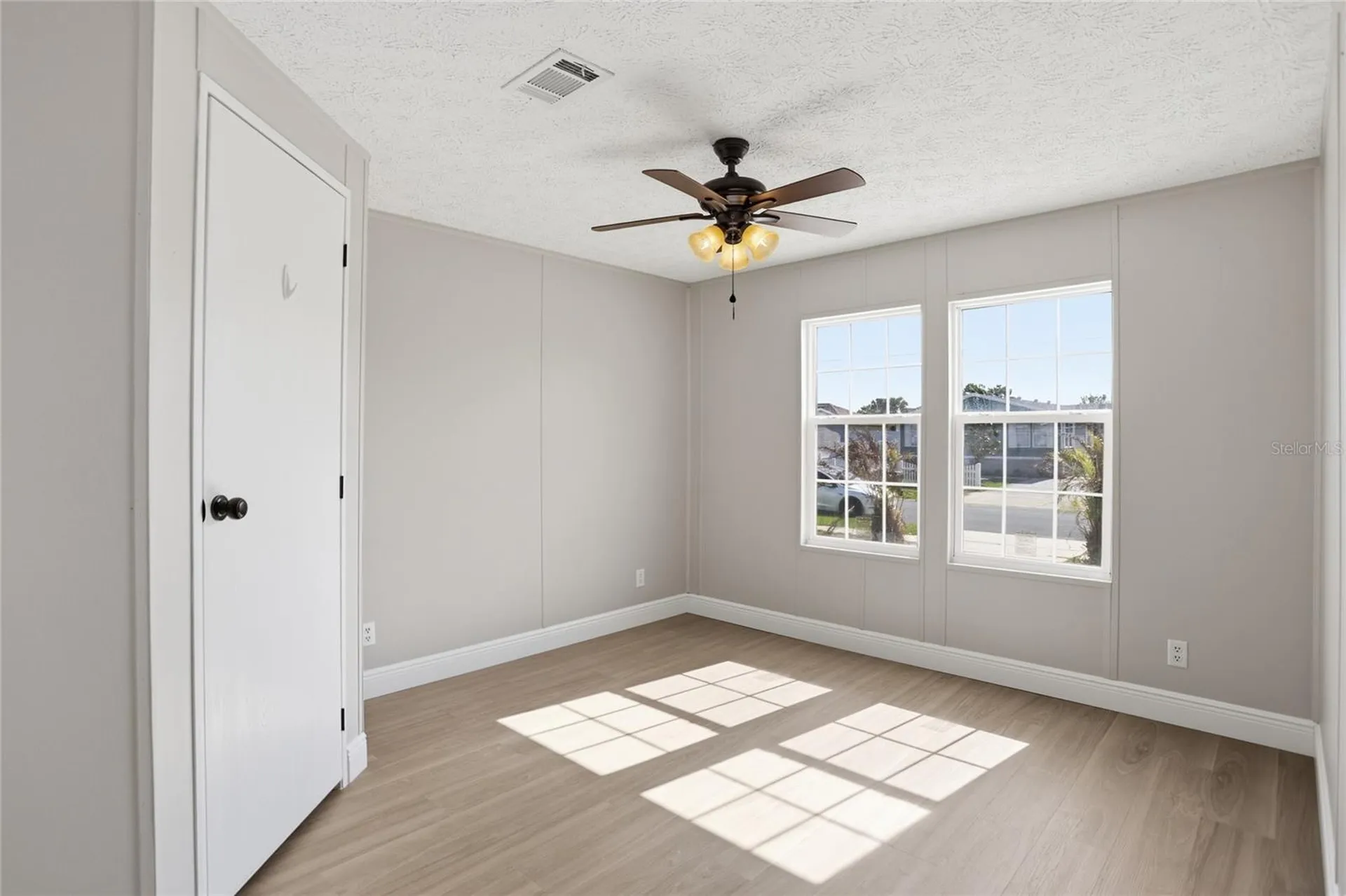 3204 Silver Lake Court Kissimmee FL 34744