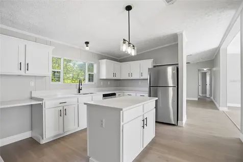 3204 Silver Lake Court Kissimmee FL 34744