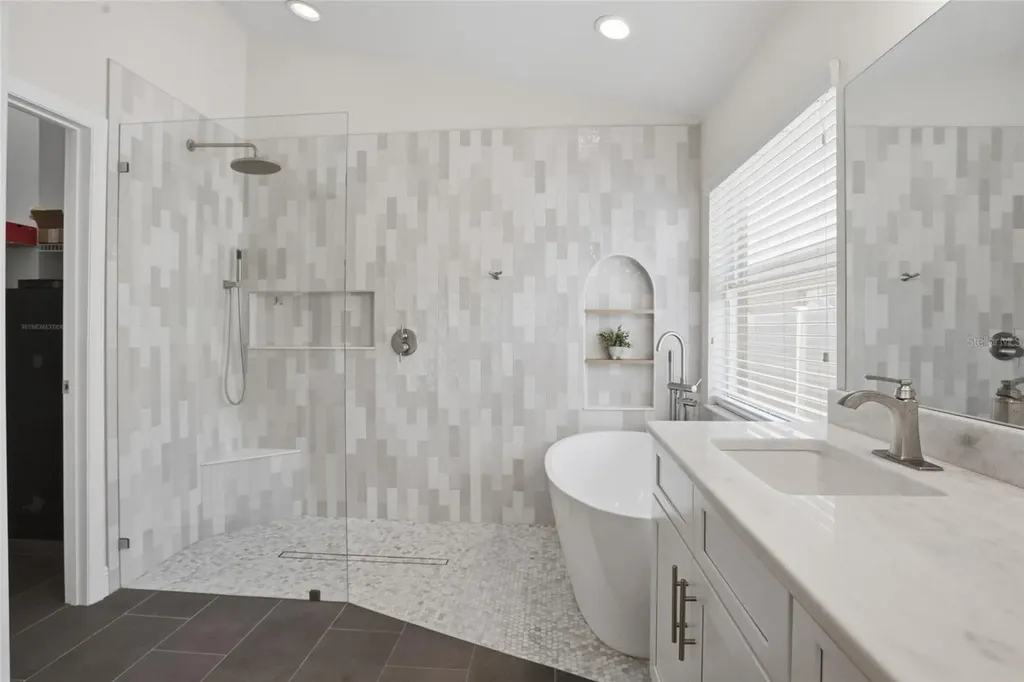 207 Tavestock Loop Winter Springs FL 32708