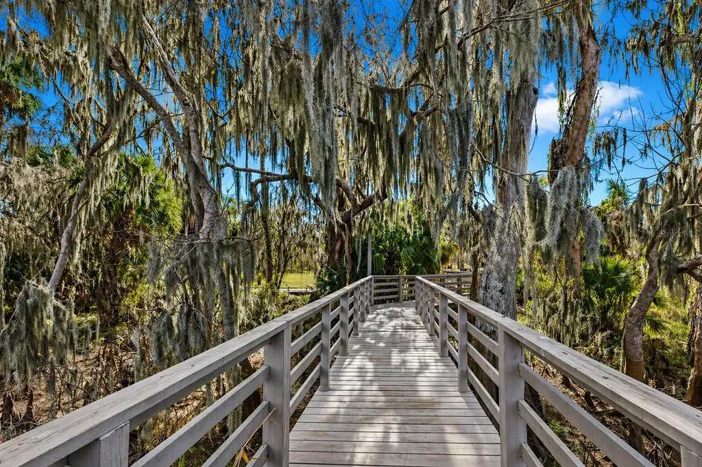 207 Tavestock Loop Winter Springs FL 32708