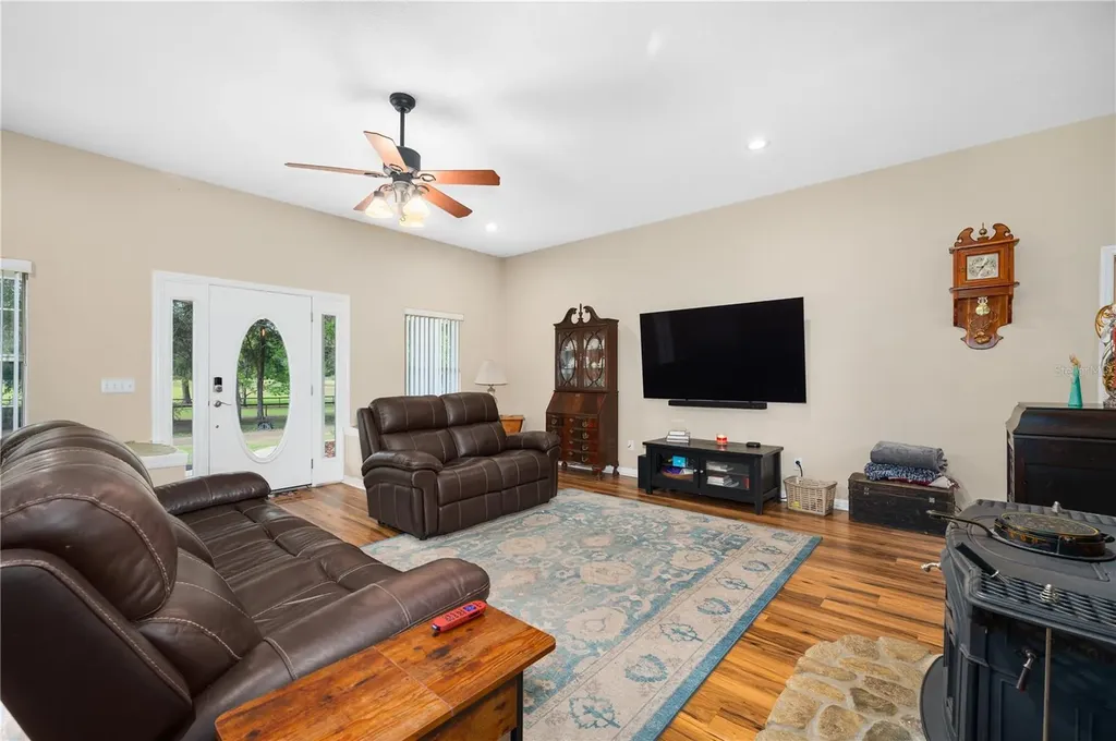 8822 NW 170th Street Alachua FL 32615