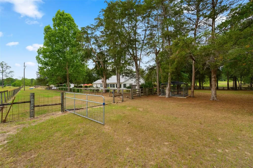 8822 NW 170th Street Alachua FL 32615