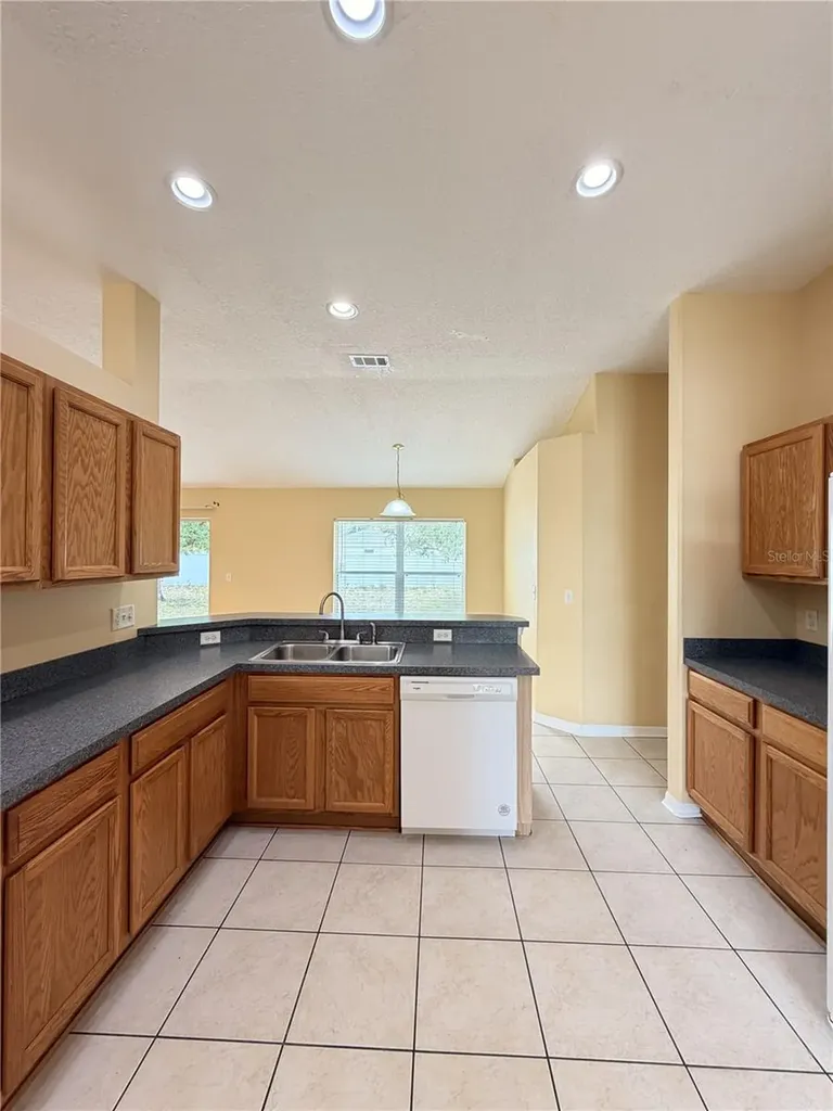 34 Roxanne Lane Palm Coast FL 32164