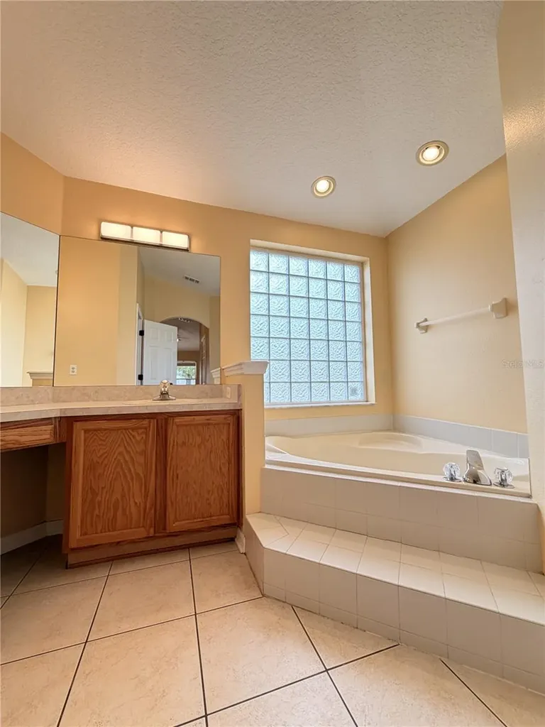 34 Roxanne Lane Palm Coast FL 32164