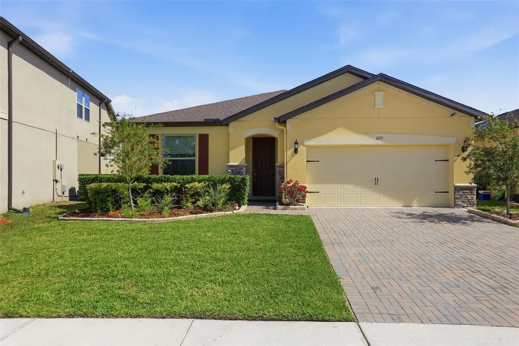 1670 Regal River Circle Ocoee FL 34761