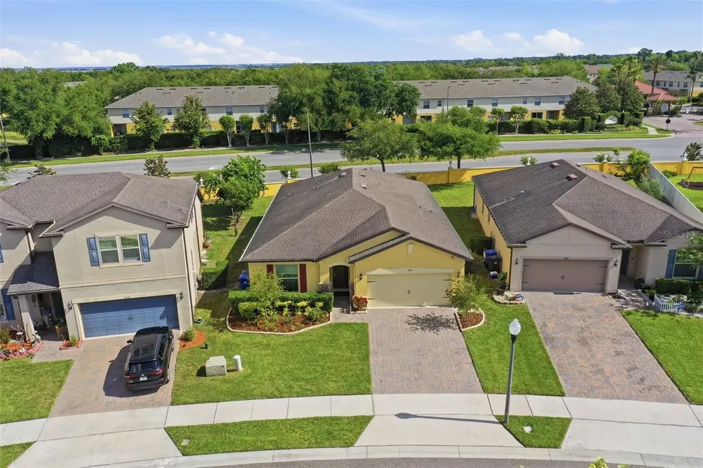 1670 Regal River Circle Ocoee FL 34761