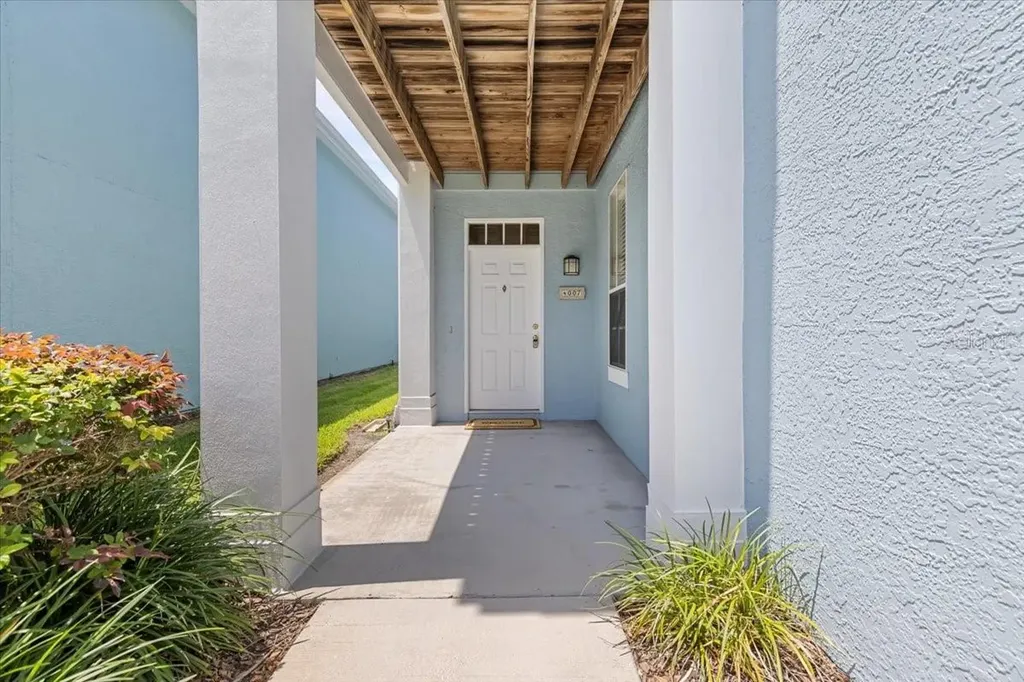 4007 Foxtail Palm Court Tampa FL 33624