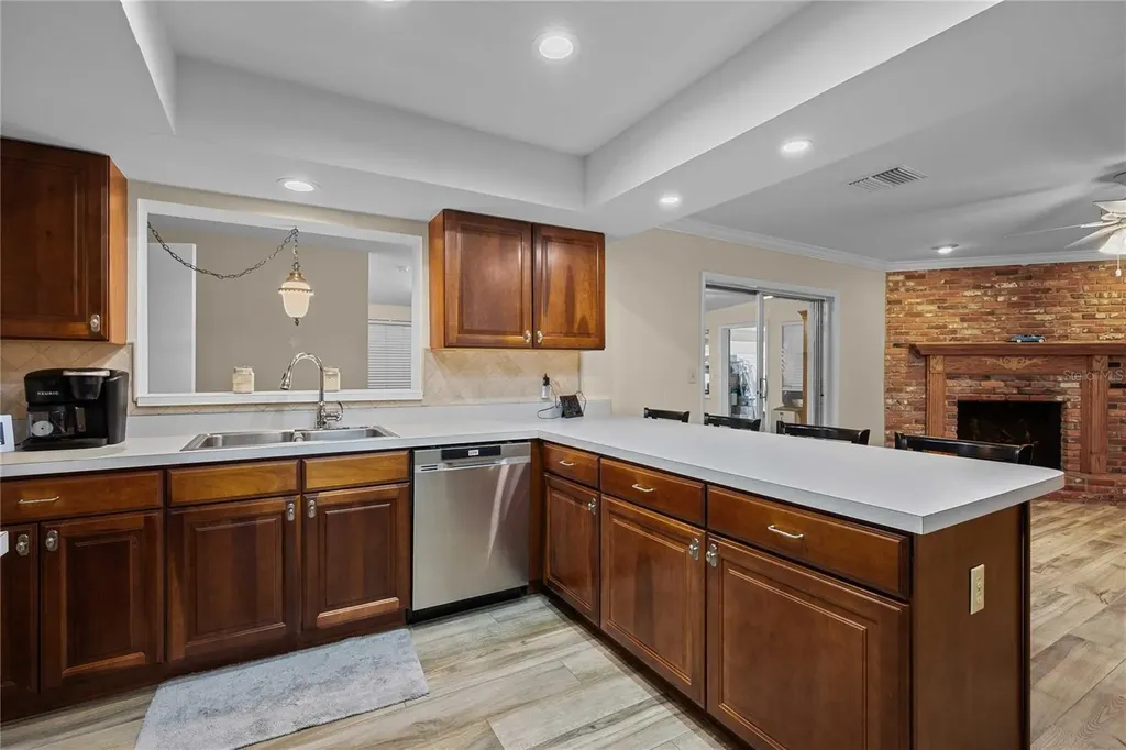 2122 Ramblewood Lane Brandon FL 33510